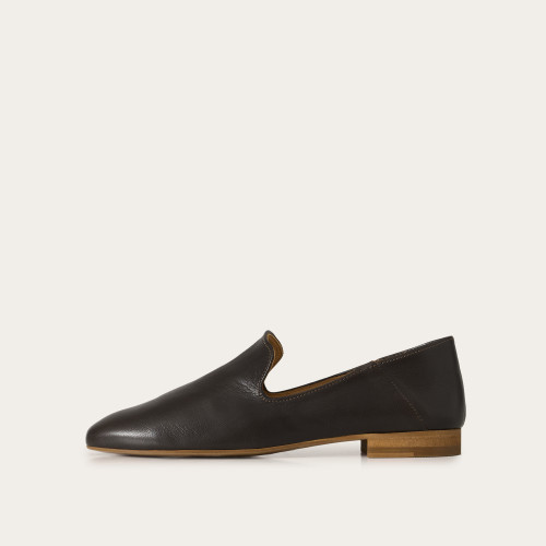 Saba Flats, deep brown | Balagan Studio
