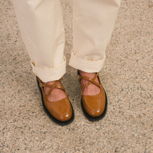 Mia Flats, glossy caramel | Balagan Studio
