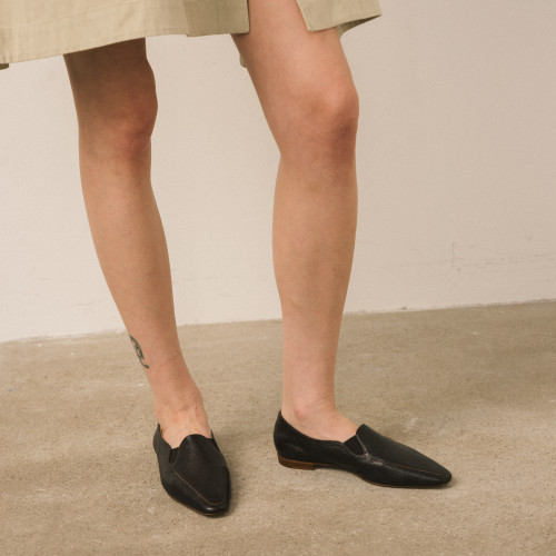 Andree Flats, deep brown | Balagan Studio