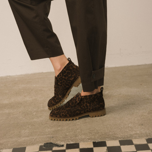 Burton Boots, pattern velvet | Balagan Studio