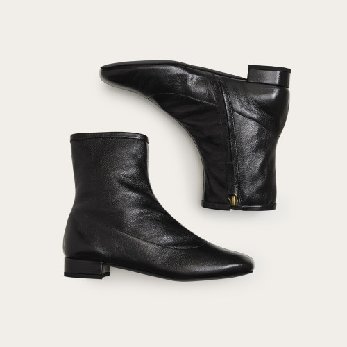 Gia Boots, glossy black | Balagan Studio