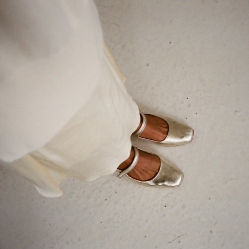 Dora czółenka na niskim obcasie, złoty | Balagan Studio