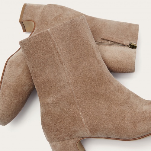 Stav Boots, grey suede | Balagan Studio