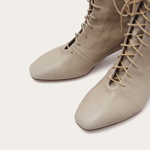 Victoria Boots, ivory | Balagan Studio