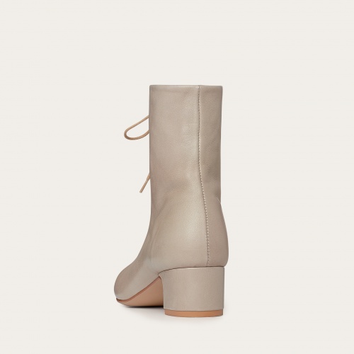 Victoria Boots, ivory | Balagan Studio