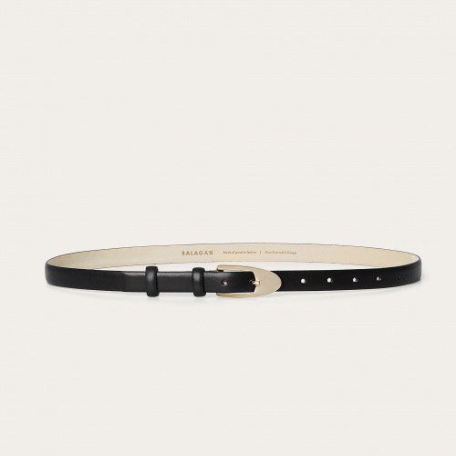 Thin belt with a buckle, black