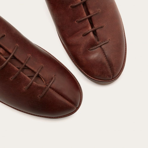 Ali Flats, brown rustic | Balagan Studio