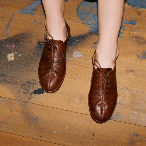 Ali Flats, brown rustic | Balagan Studio