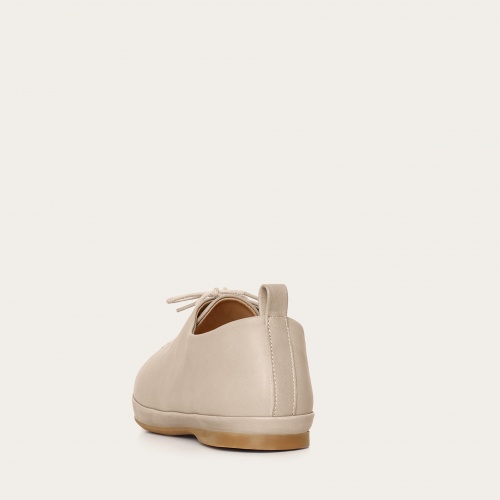 Ali Flats, ivory | Balagan Studio
