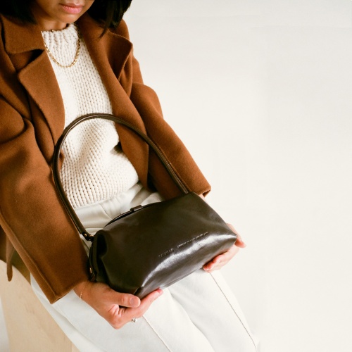 Hug bag torebka M, ciemny brąz OUTLET | Balagan Studio