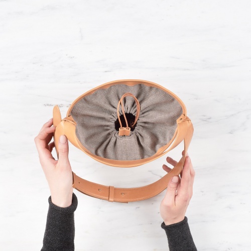 Champagne Bucket Bag M, natural OUTLET | Balagan Studio