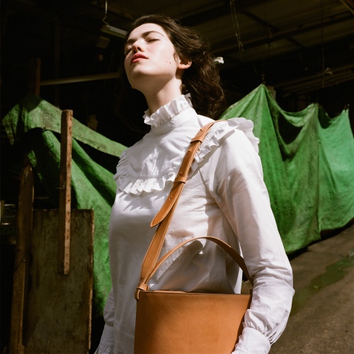 Champagne Bucket Bag M, natural OUTLET | Balagan Studio