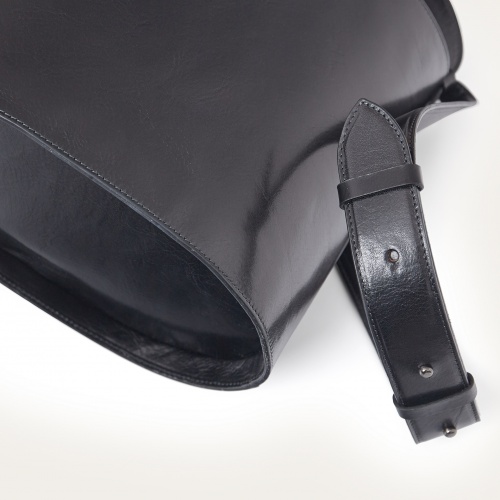 Champagne Bucket Bag M, glossy black OUTLET | Balagan Studio