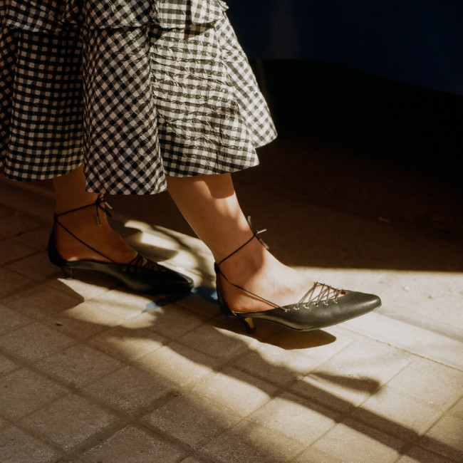   Discover  
 Heels 